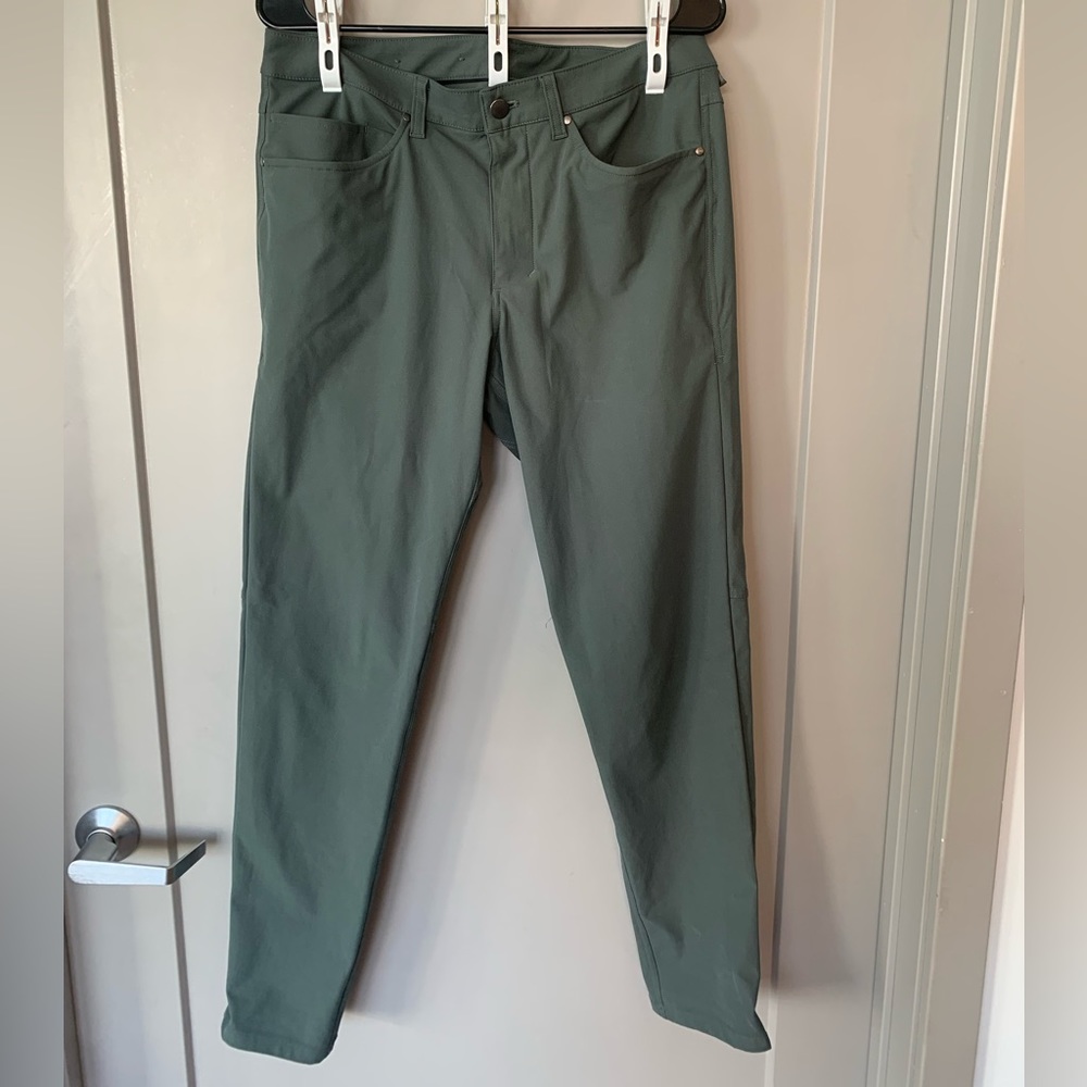 Men’s Lululemon ABC Slim-Fit Pants